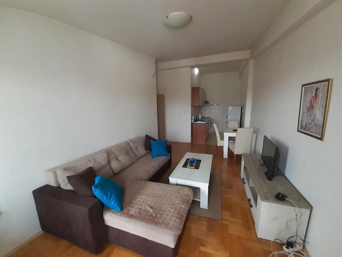 Ballet Apartament سكوبجي المظهر الخارجي الصورة